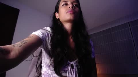 Snapshot of violett_queen122 chatting on November 2025 02:55:02 AM violett_queen122 online show from November 2025 02:55:02 AM