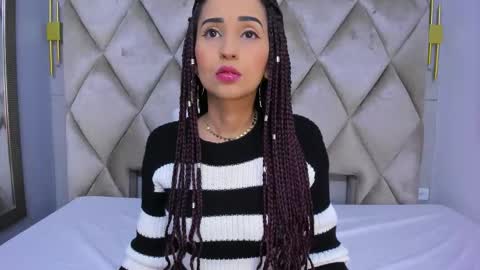 Violett  online show from March 2026 08:24:01 PM