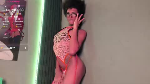 V I O L E T T E  online show from July 2026 04:14:01 PM