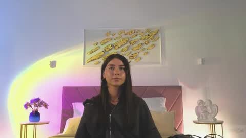 violetta_finch online show from June 2026 02:05:02 PM