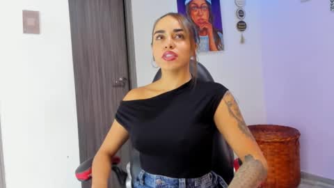 Violetta online show from November 2025 11:16:01 PM