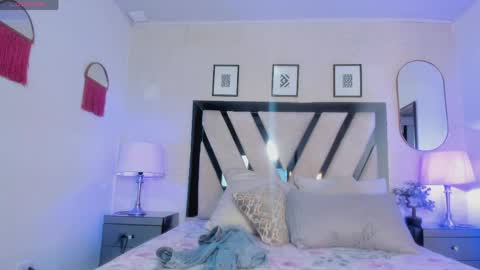 Snapshot of violettaa_stone chatting on March 2026 04:46:01 AM Violettaa online show from March 2026 04:46:01 AM