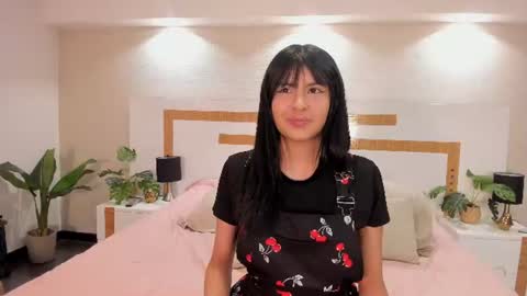 Violettaa online show from July 2026 03:35:01 AM