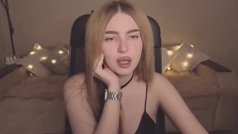 ViolettaOtis online show from November 2025 12:08:02 PM