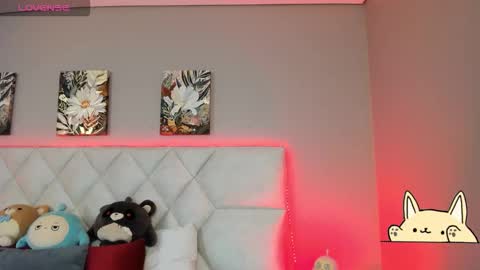 Violeta  online show from September 2025 03:44:01 AM