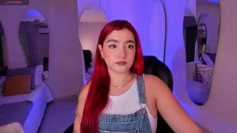 Violett Castel online show from October 2025 06:58:01 PM