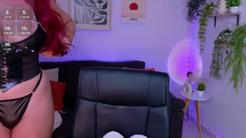 Violett Castel online show from June 2026 08:25:02 PM