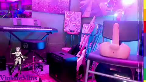 Violette online show from June 2026 04:33:01 PM