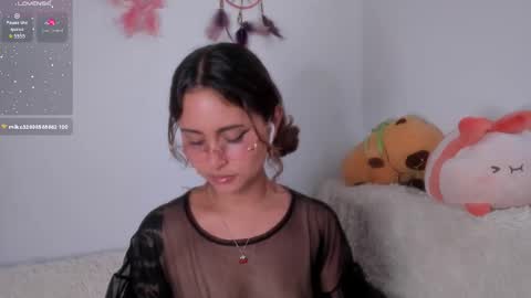 Violette  online show from February 2026 10:27:02 PM