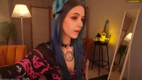 Snapshot of violettessa chatting on October 2025 11:09:01 AM violettessa online show from October 2025 11:09:01 AM