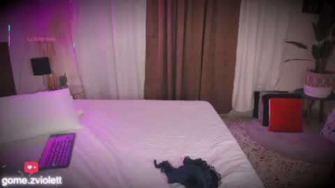 Violett online show from June 2026 05:01:01 AM