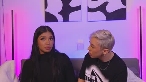 Violet online show from December 2024 05:39:02 AM