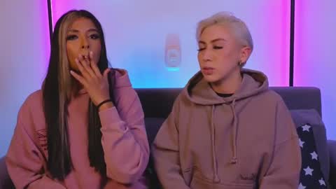 Violet online show from February 2025 01:57:01 AM