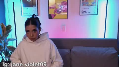 Violet online show from January 2026 01:42:02 AM