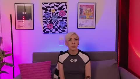Violet online show from May 2026 01:23:02 AM