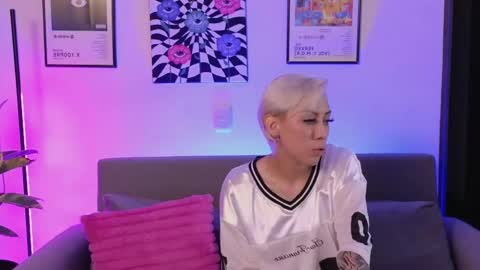 Violet online show from June 2026 01:18:02 AM