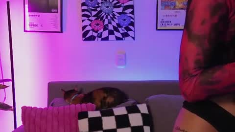 Violet online show from June 2026 01:15:02 AM