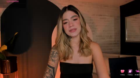 Violett  online show from April 2026 09:58:02 AM