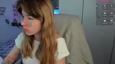 Violett online show from July 2026 06:42:01 AM