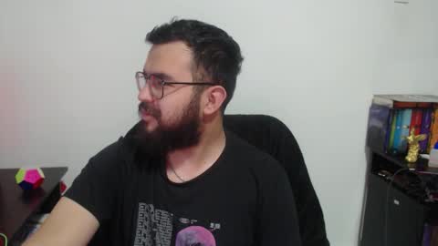 Snapshot of violettouse chatting on March 2026 07:58:02 AM Jhon online show from March 2026 07:58:02 AM