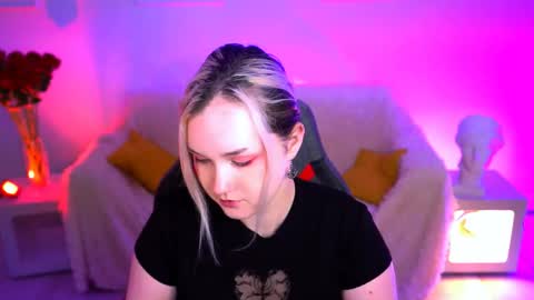Violett online show from June 2026 08:05:02 AM