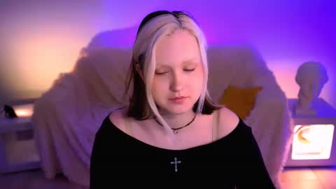 Violett online show from June 2026 04:13:01 AM