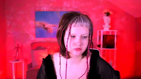 Violett online show from July 2026 06:19:02 AM