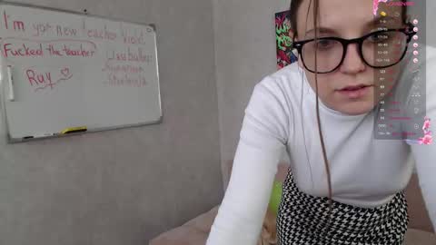 Violet online show from September 2025 07:03:02 AM