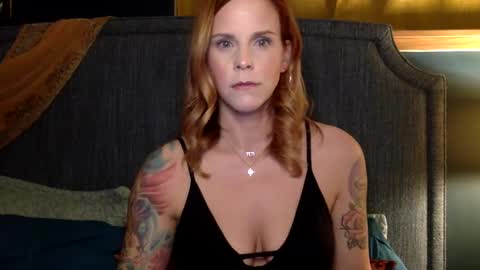 Violet online show from January 2025 01:12:02 AM