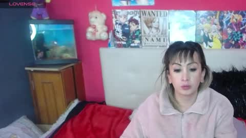 Isabella  online show from January 2025 06:57:02 PM