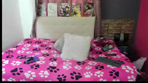 Isabella  online show from June 2026 05:00:01 PM