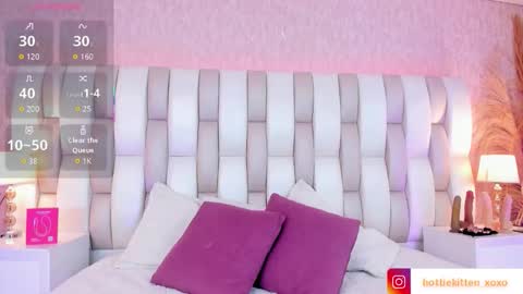 VIOLLET online show from February 2026 07:06:02 PM