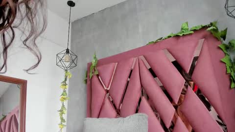 Snapshot of viollettaa_ chatting on February 2026 06:33:02 PM Violetta online show from February 2026 06:33:02 PM