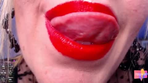 Snapshot of vip_sweetness chatting on June 2026 06:22:02 AM vip sweetness online show from June 2026 06:22:02 AM