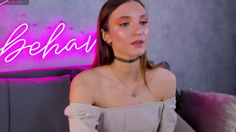 Virdjinia online show from September 2025 09:09:02 AM