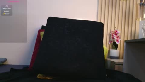 Snapshot of virtual_charm chatting on January 2026 12:40:01 PM Sofia online show from January 2026 12:40:01 PM