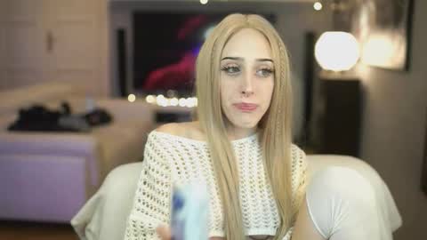 Snapshot of virtualexis chatting on November 2025 07:01:02 PM virtualexis online show from November 2025 07:01:02 PM