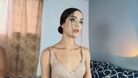 vitoriia_ online show from June 2026 08:14:02 PM