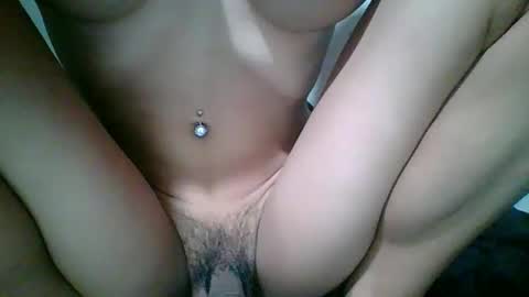 Snapshot of vivamaxgirls chatting on December 2025 03:06:01 PM kim online show from December 2025 03:06:01 PM