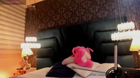 Viviana  online show from June 2026 11:16:01 PM