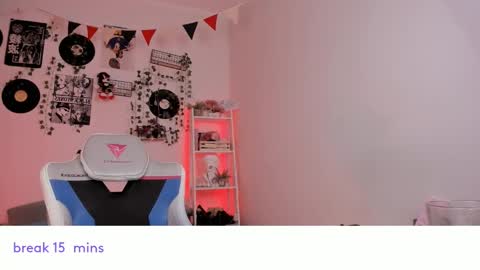 Snapshot of vivian_qwerty chatting on February 2025 07:17:02 AM vivian_qwerty online show from February 2025 07:17:02 AM