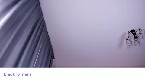 Snapshot of vivian_qwerty chatting on March 2025 07:19:02 AM vivian_qwerty online show from March 2025 07:19:02 AM