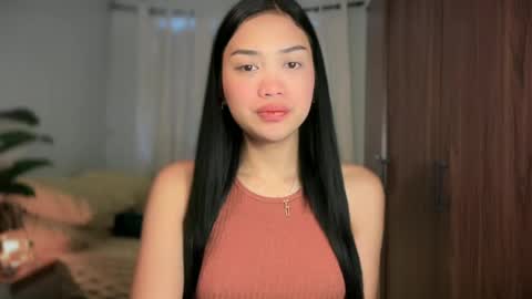 Snapshot of vivian_roberts chatting on June 2026 12:13:01 AM Vivian online show from June 2026 12:13:01 AM