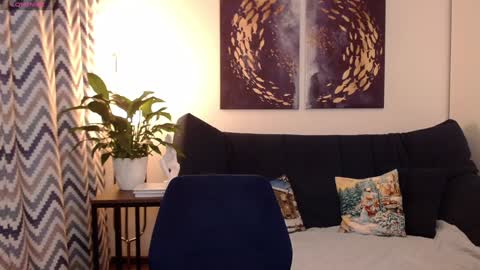 Snapshot of vivian_soul chatting on December 2024 05:17:02 PM Vivian online show from December 2024 05:17:02 PM