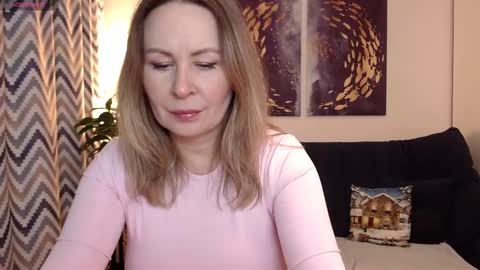 Snapshot of vivian_soul chatting on February 2025 06:21:01 PM Vivian online show from February 2025 06:21:01 PM