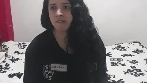 Snapshot of vivian_walt_ chatting on December 2024 07:17:01 AM melissa online show from December 2024 07:17:01 AM