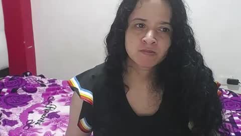 Snapshot of vivian_walt_ chatting on February 2025 07:52:01 AM melissa online show from February 2025 07:52:01 AM