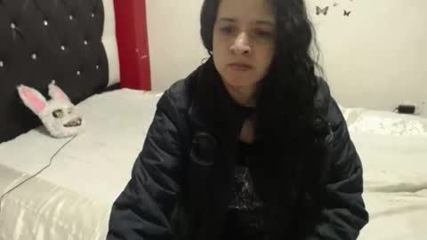 Snapshot of vivian_walt_ chatting on March 2026 04:06:01 AM melissa online show from March 2026 04:06:01 AM
