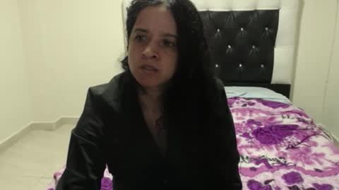 Snapshot of vivian_walt_ chatting on May 2026 06:00:02 AM melissa online show from May 2026 06:00:02 AM