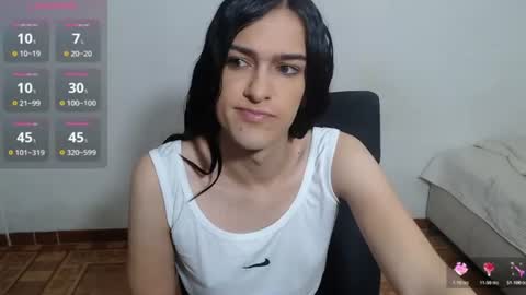 Snapshot of vivianalatin chatting on June 2026 12:03:02 PM instagram Viviana73215 online show from June 2026 12:03:02 PM